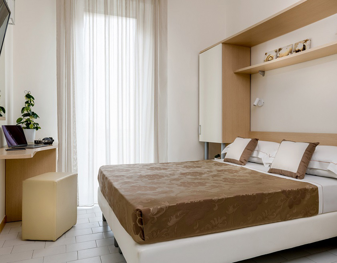 media.Camera-Profumo-di-mare-03-Hotel-Principe-Cattolica