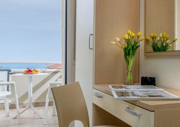 media.Camera-Profumo-di-mare-02-Hotel-Principe-Cattolica